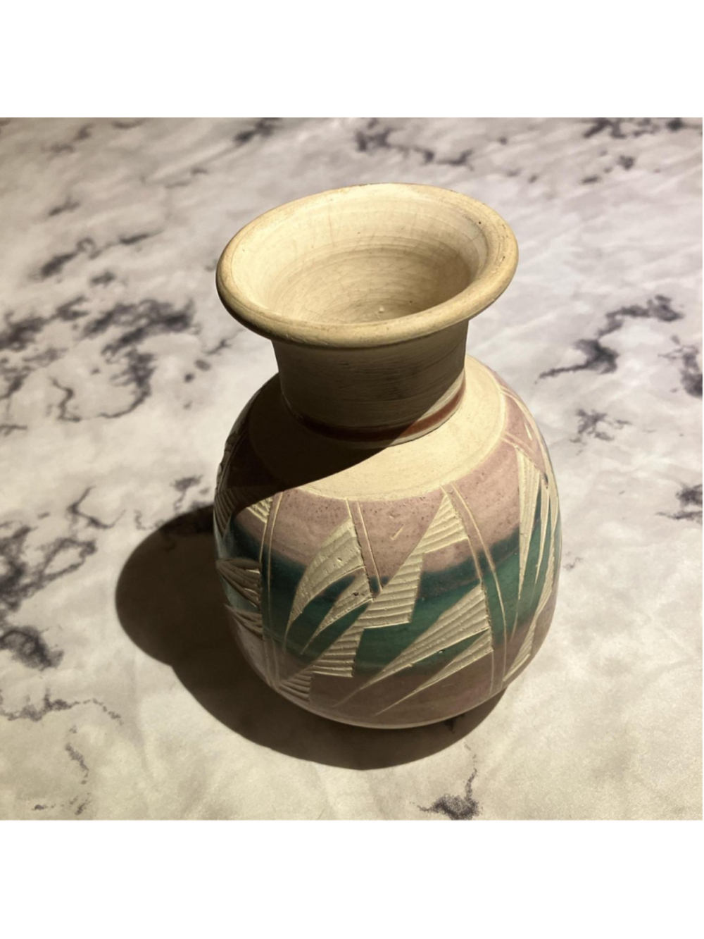 Unique vintage native deisgned handmade and signed clay po